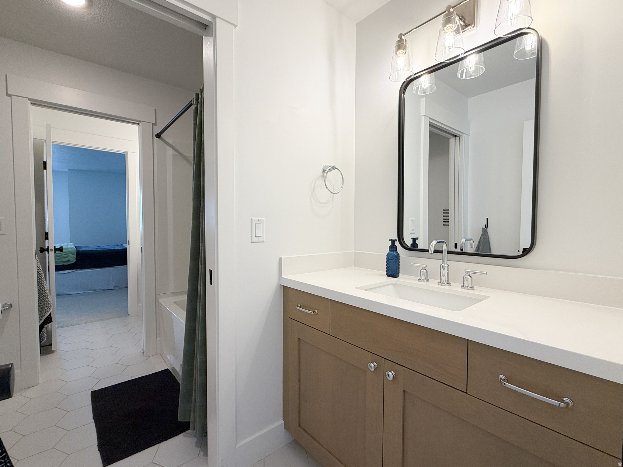 VIEWS AT ROCKWOOD - Residential