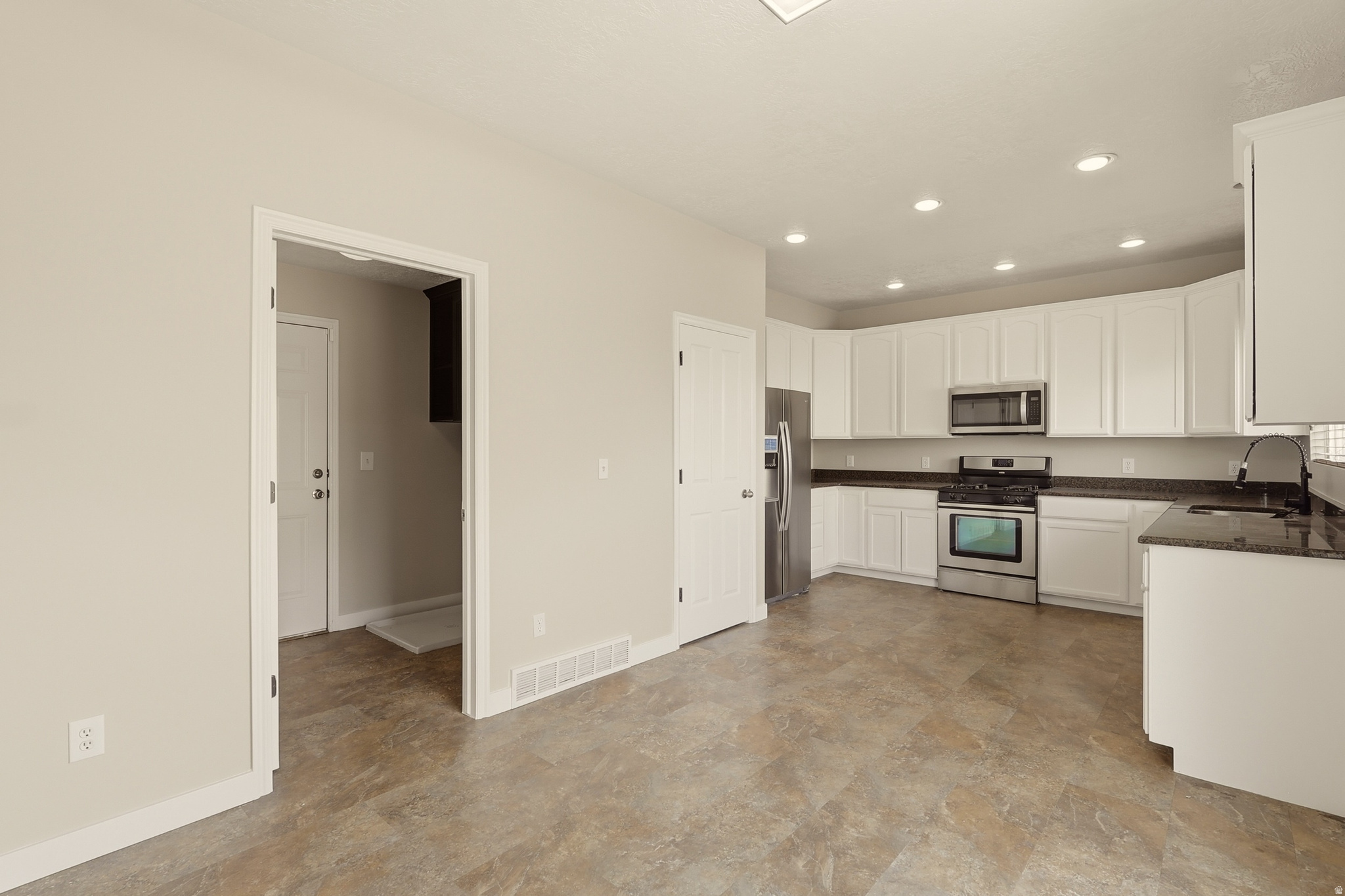 APPLE GROVE - Residential