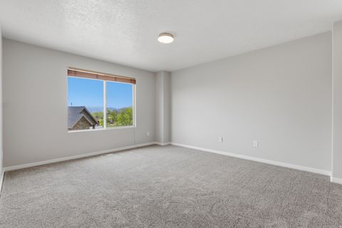 Tiny photo for 449 E APPLE BLOSSOM DR, Pleasant Grove, UT 84062 (MLS # 2147111)