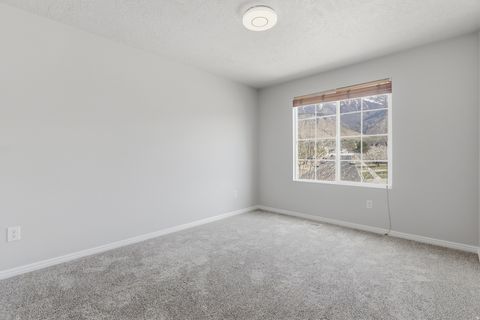 Tiny photo for 449 E APPLE BLOSSOM DR, Pleasant Grove, UT 84062 (MLS # 2147111)