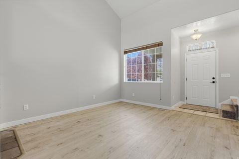 Tiny photo for 449 E APPLE BLOSSOM DR, Pleasant Grove, UT 84062 (MLS # 2147111)