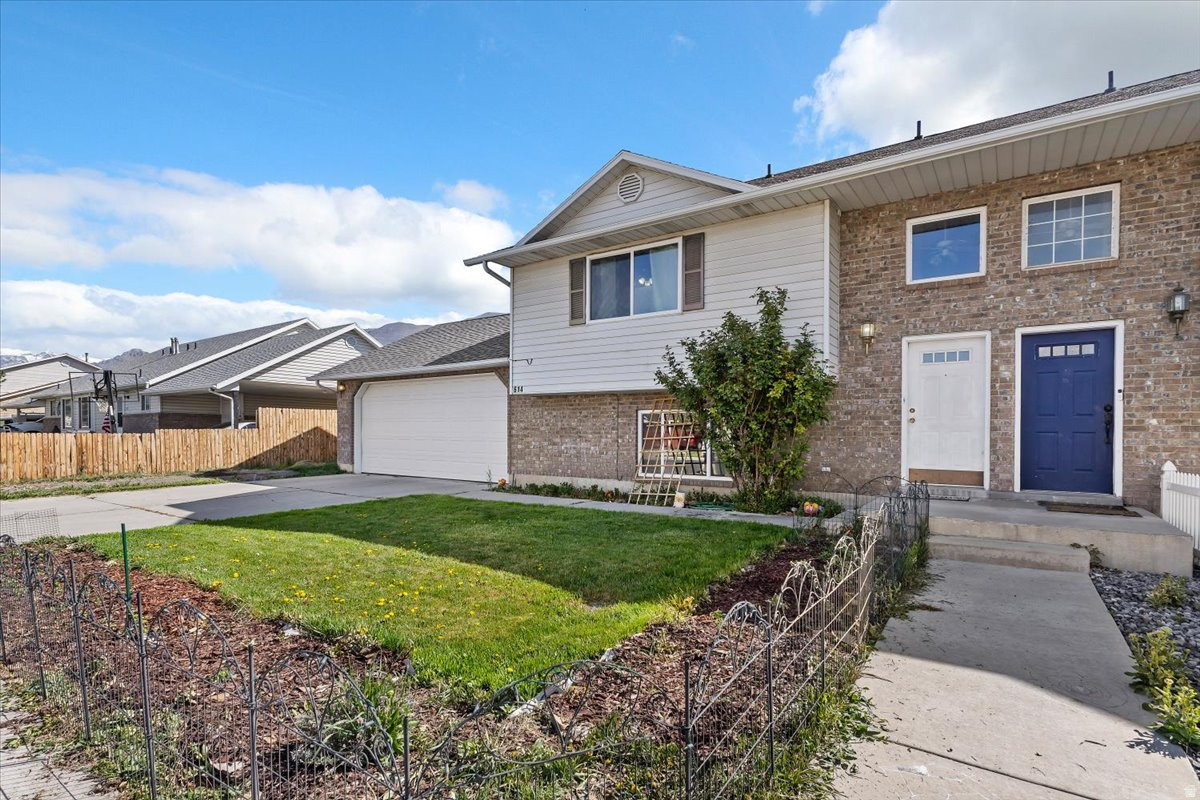 GARDEN VILLAGE - Residential Income