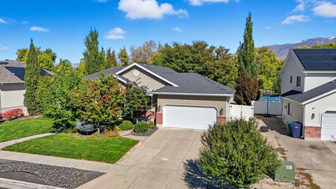 Photo of 383 S 950 W, Layton, UT 84041 (MLS # 2134515)