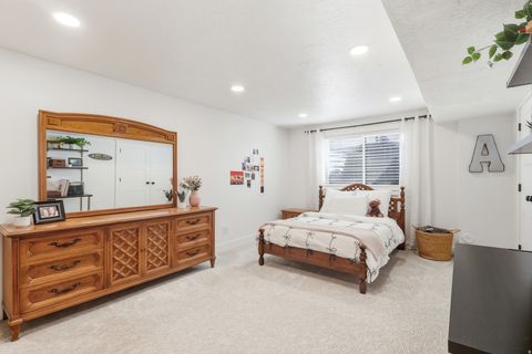 Tiny photo for 383 S 950 W, Layton, UT 84041 (MLS # 2134515)