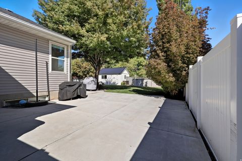 Tiny photo for 383 S 950 W, Layton, UT 84041 (MLS # 2134515)