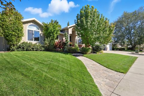 Tiny photo for 383 S 950 W, Layton, UT 84041 (MLS # 2134515)