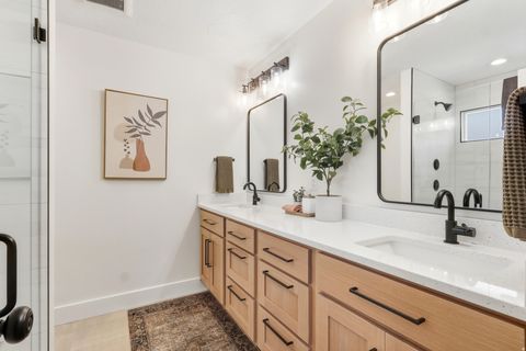 Tiny photo for 383 S 950 W, Layton, UT 84041 (MLS # 2134515)