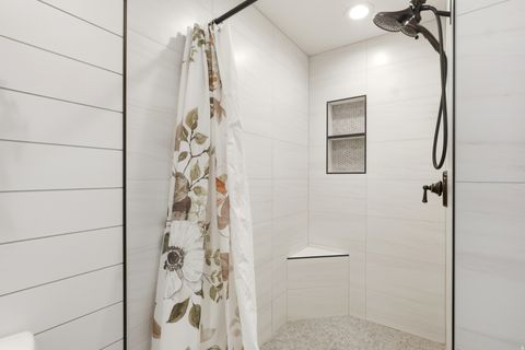 Tiny photo for 383 S 950 W, Layton, UT 84041 (MLS # 2134515)