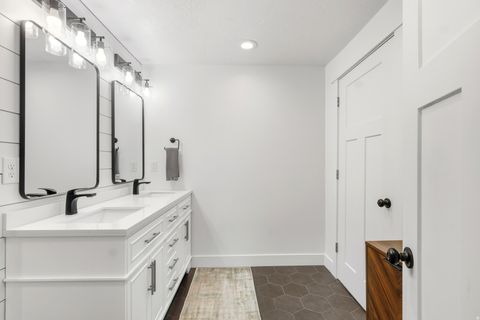 Tiny photo for 383 S 950 W, Layton, UT 84041 (MLS # 2134515)