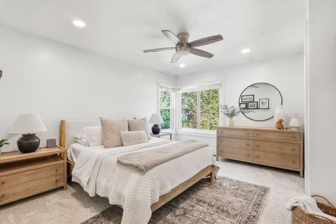 Tiny photo for 383 S 950 W, Layton, UT 84041 (MLS # 2134515)