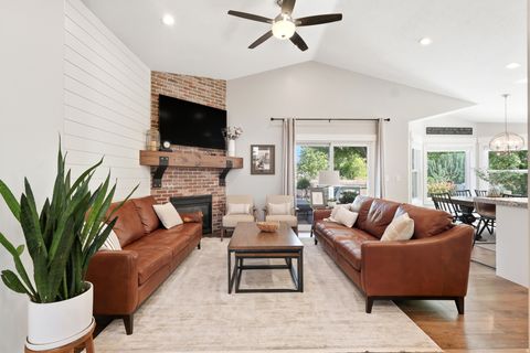 Tiny photo for 383 S 950 W, Layton, UT 84041 (MLS # 2134515)