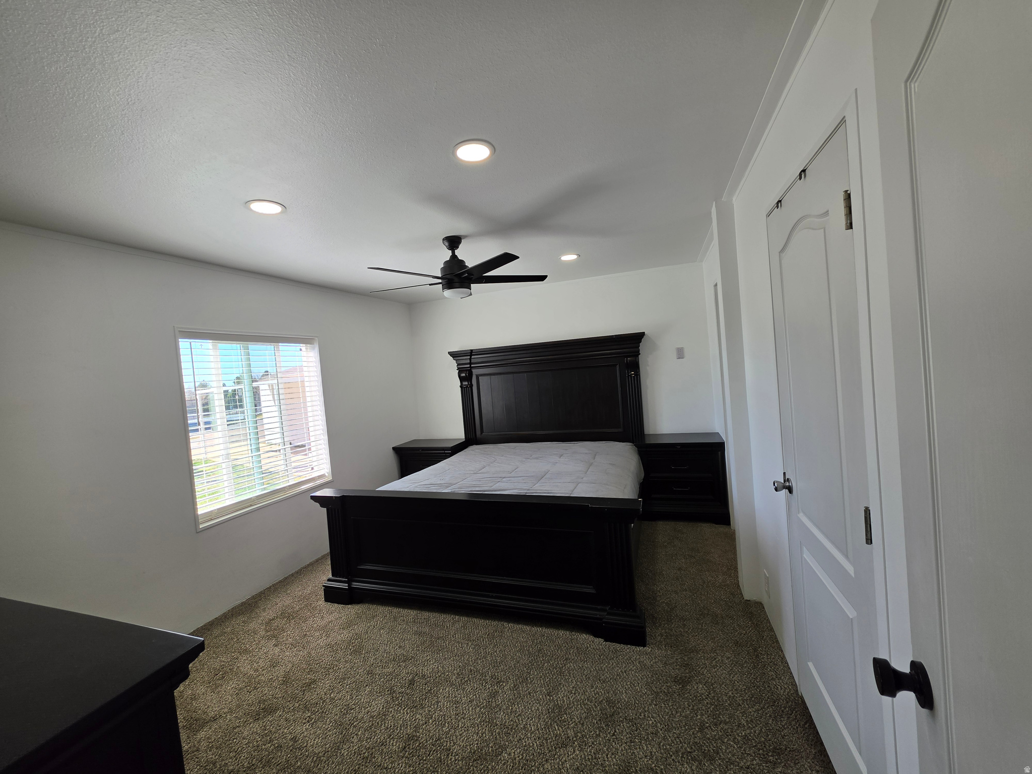 ROLLING HILLS - Residential