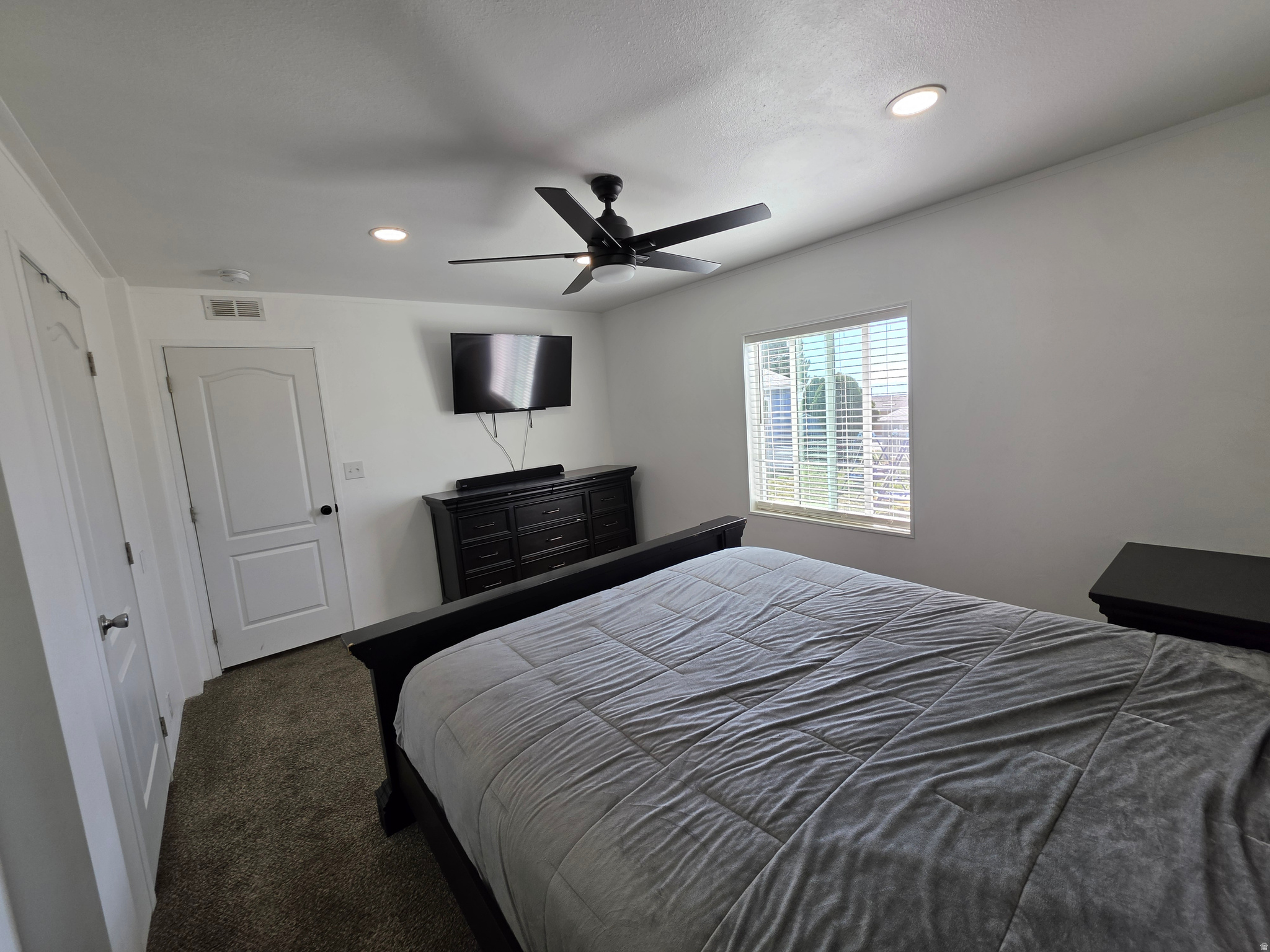 ROLLING HILLS - Residential