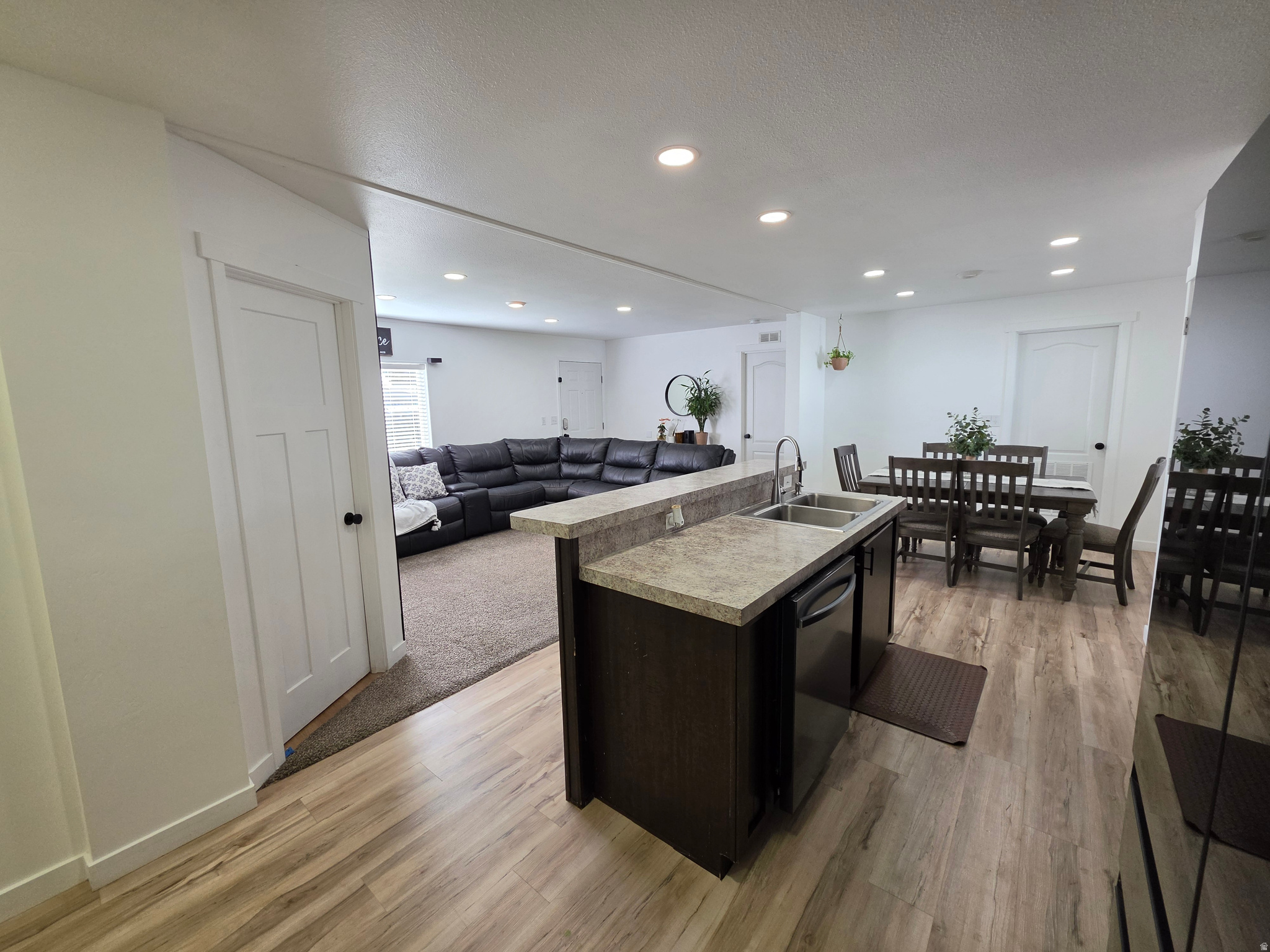 ROLLING HILLS - Residential