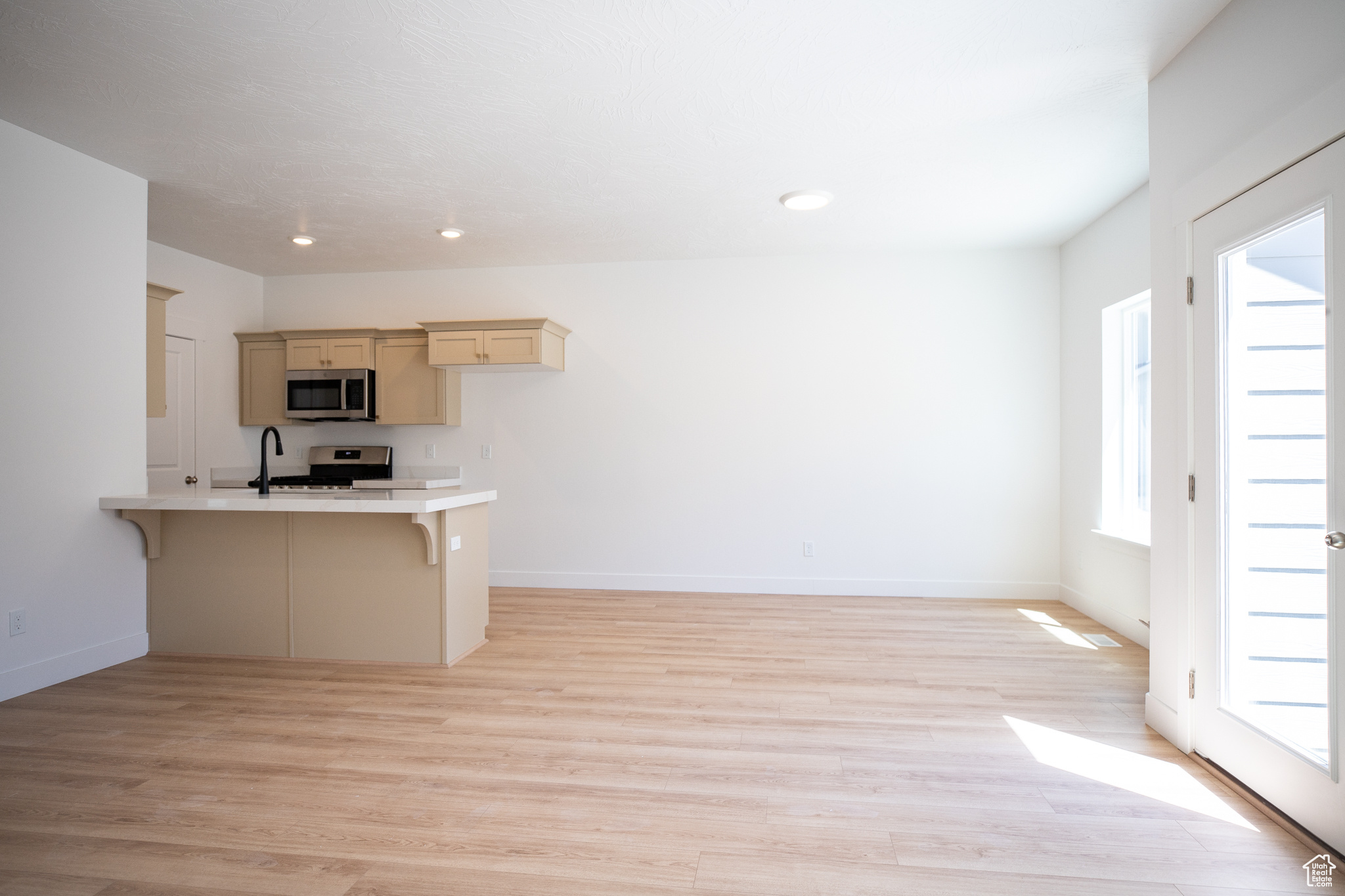 SALEM FIELDS - Residential