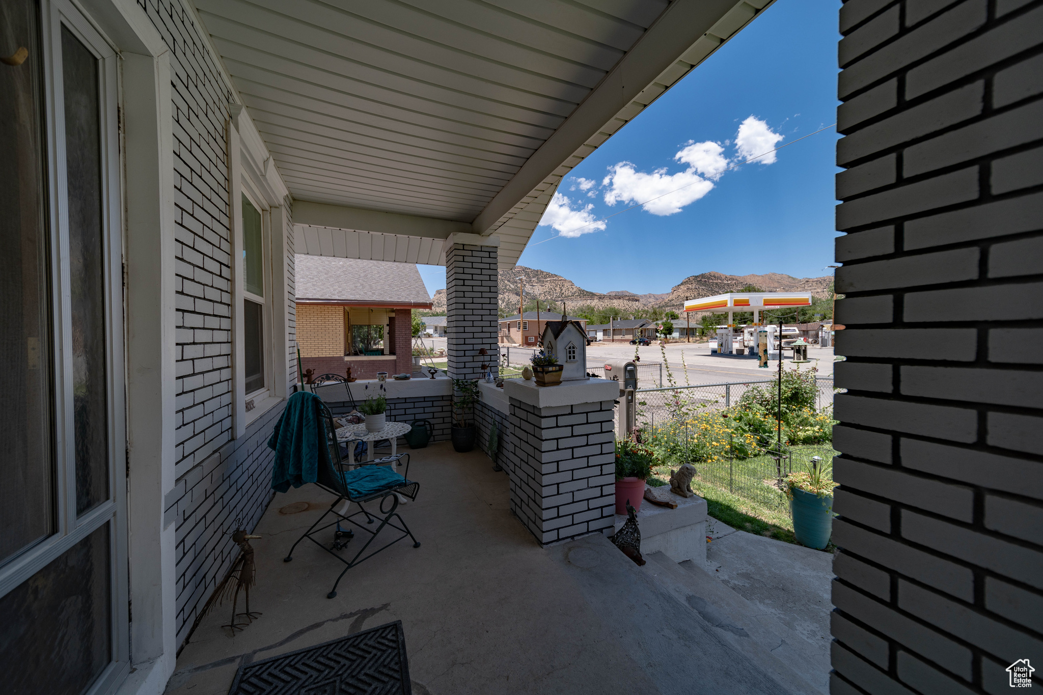 MAIN ST. - Residential