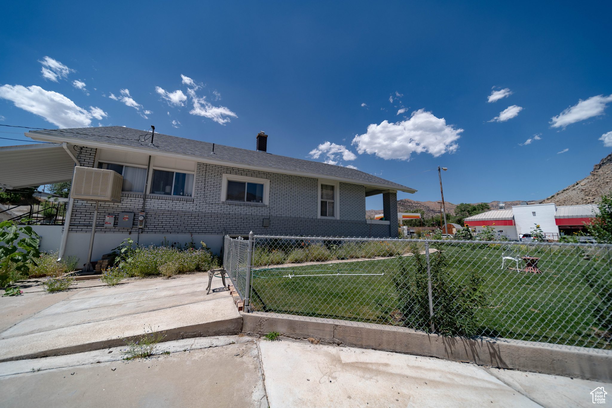 MAIN ST. - Residential