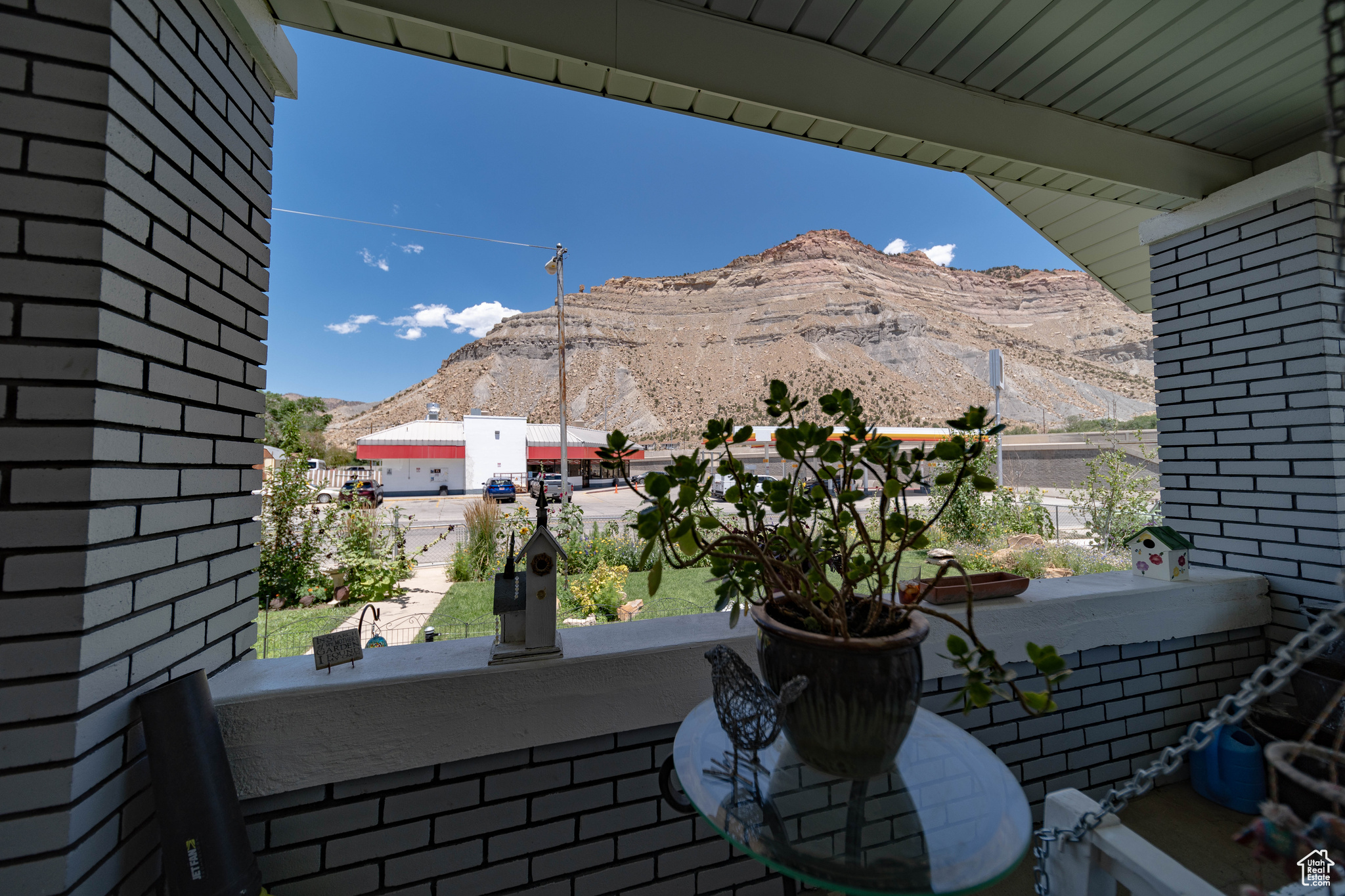 MAIN ST. - Residential