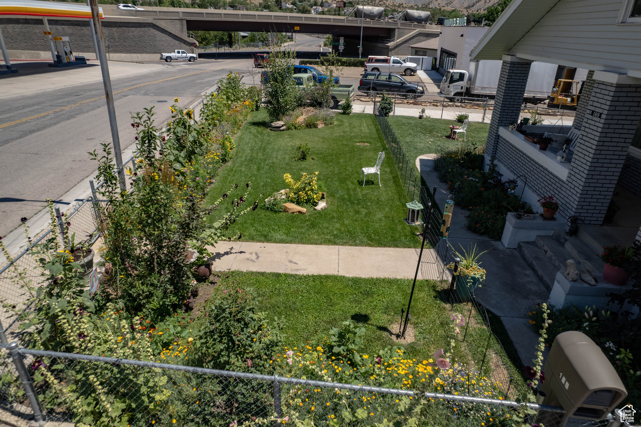MAIN ST. - Residential