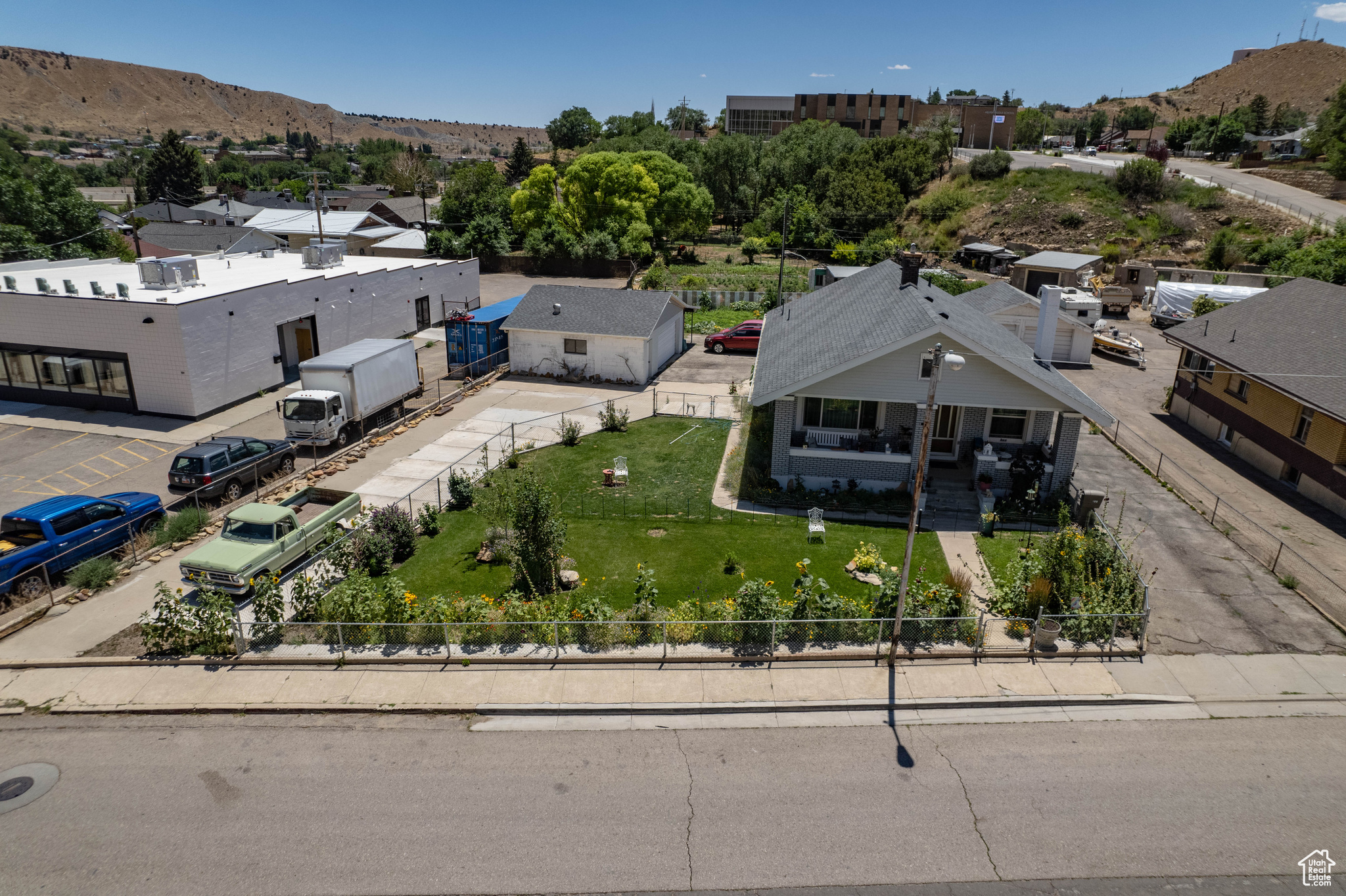MAIN ST. - Residential