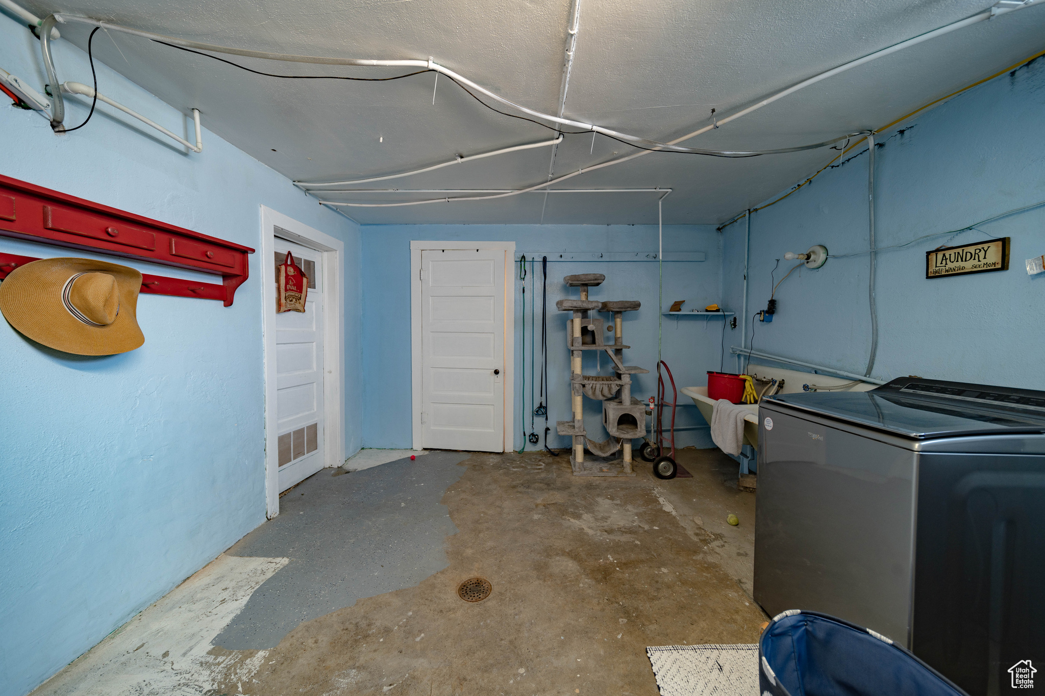MAIN ST. - Residential