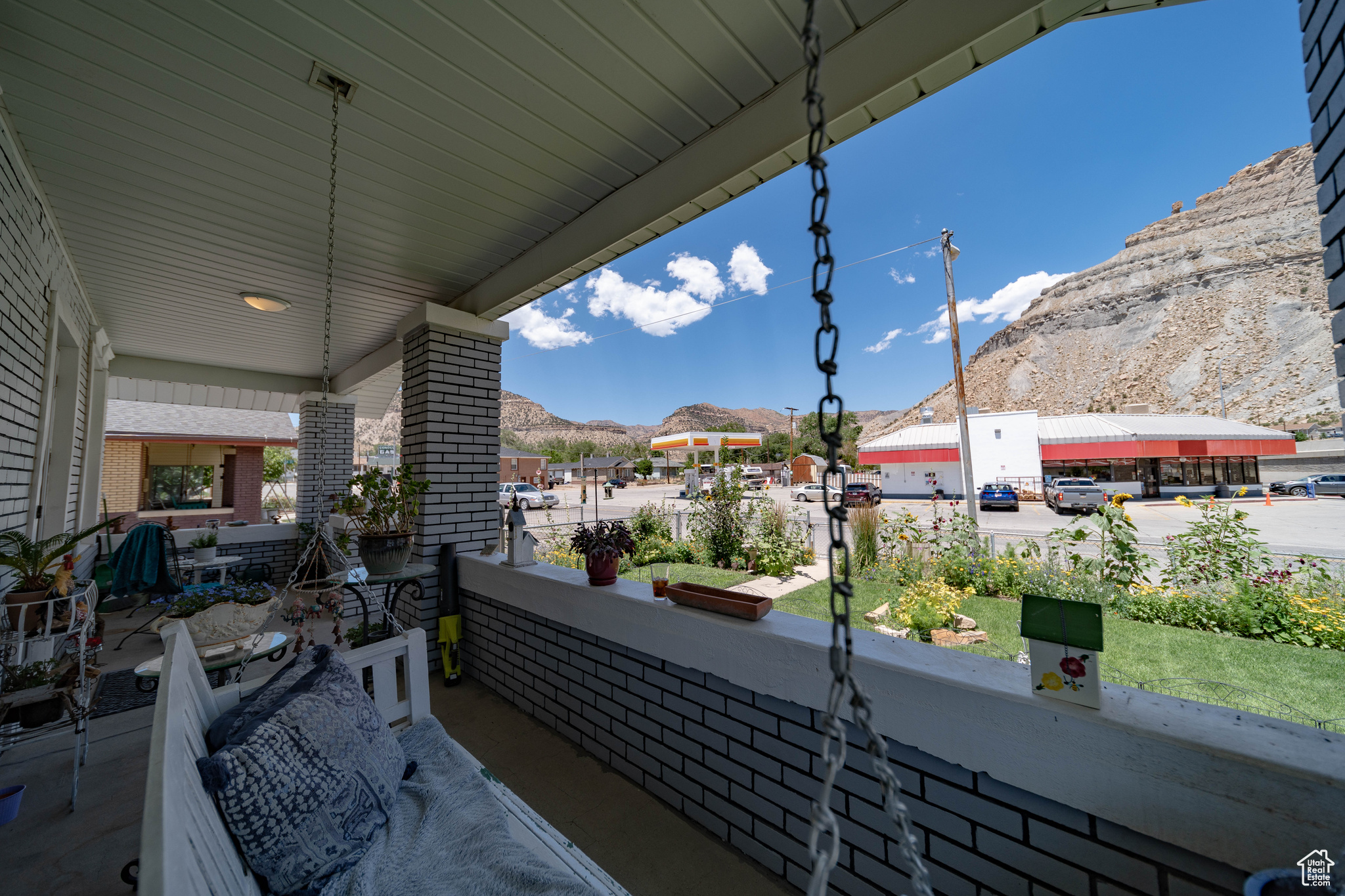 MAIN ST. - Residential