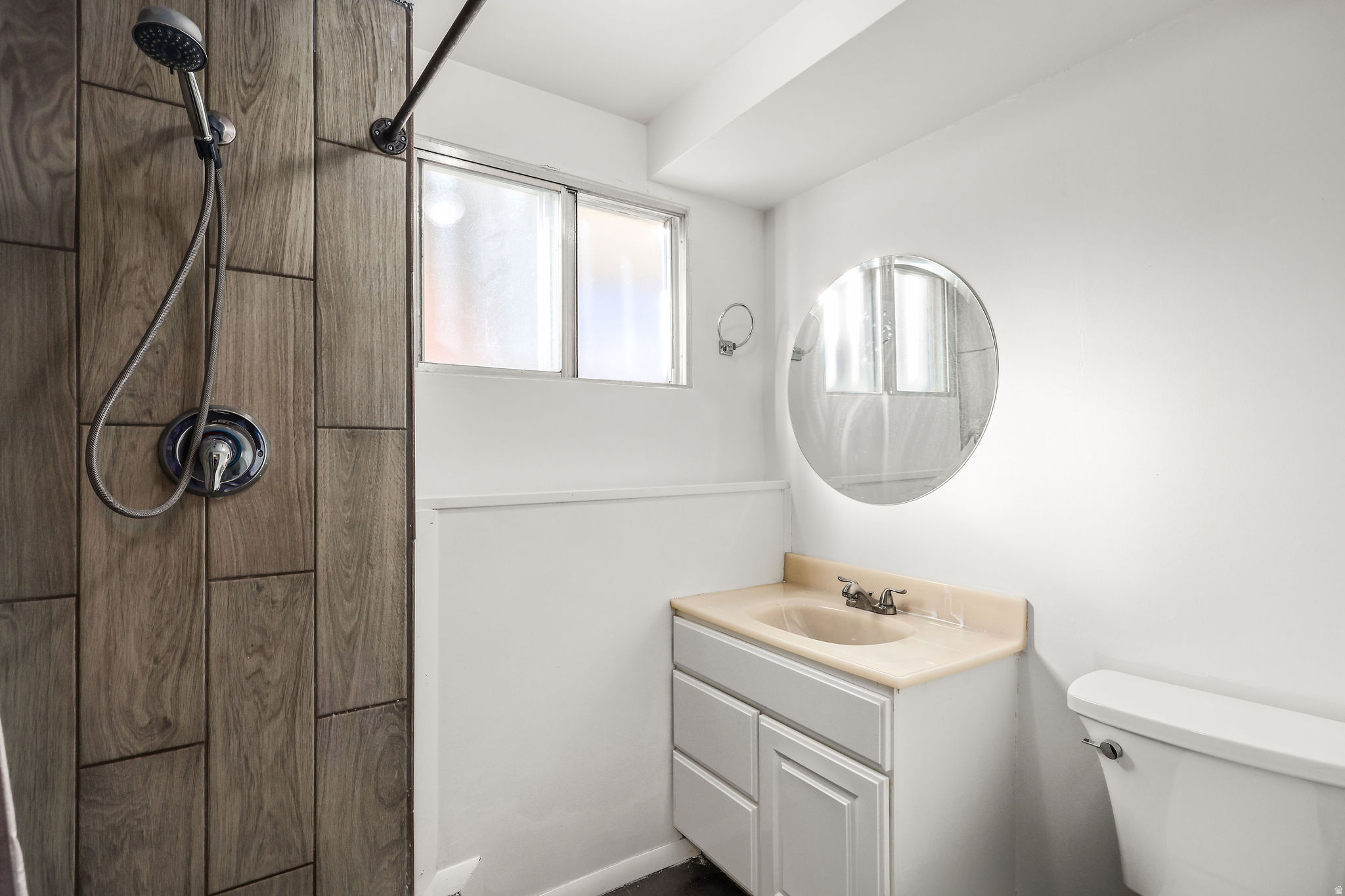 NORTHRIDGE - Residential