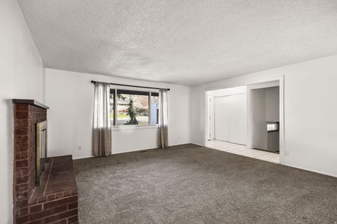 Tiny photo for 1019 E 2950 N, North Ogden, UT 84414 (MLS # 2126988)