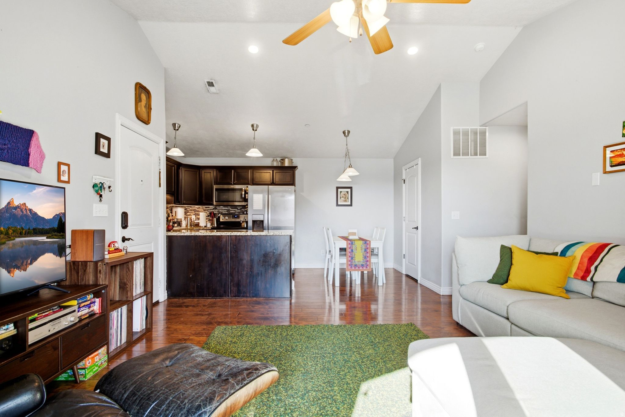 VILLAS AT MAPLEWOOD - Residential