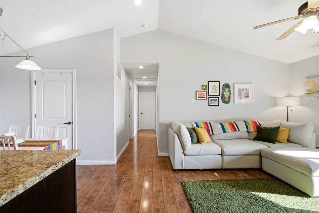 Photo of 986 W 270 S #301, Pleasant Grove, UT 84062 (MLS # 2131180)