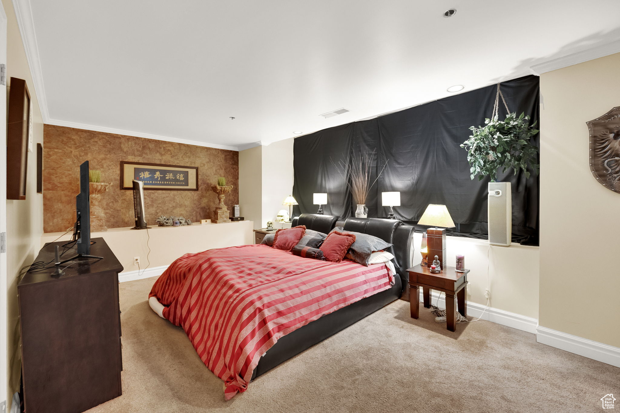 AMERICAN TOWERS - Residential