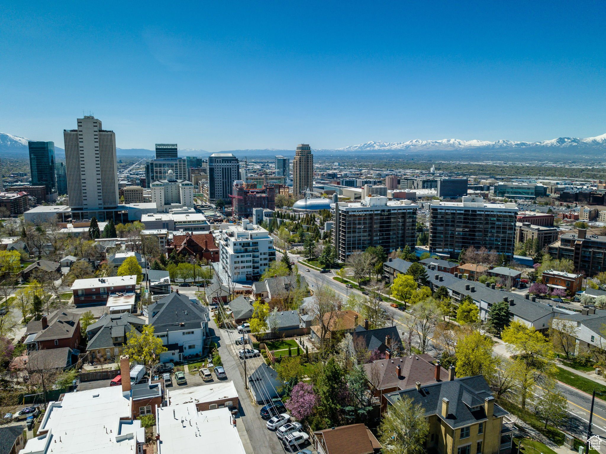 AMERICAN TOWERS - Residential