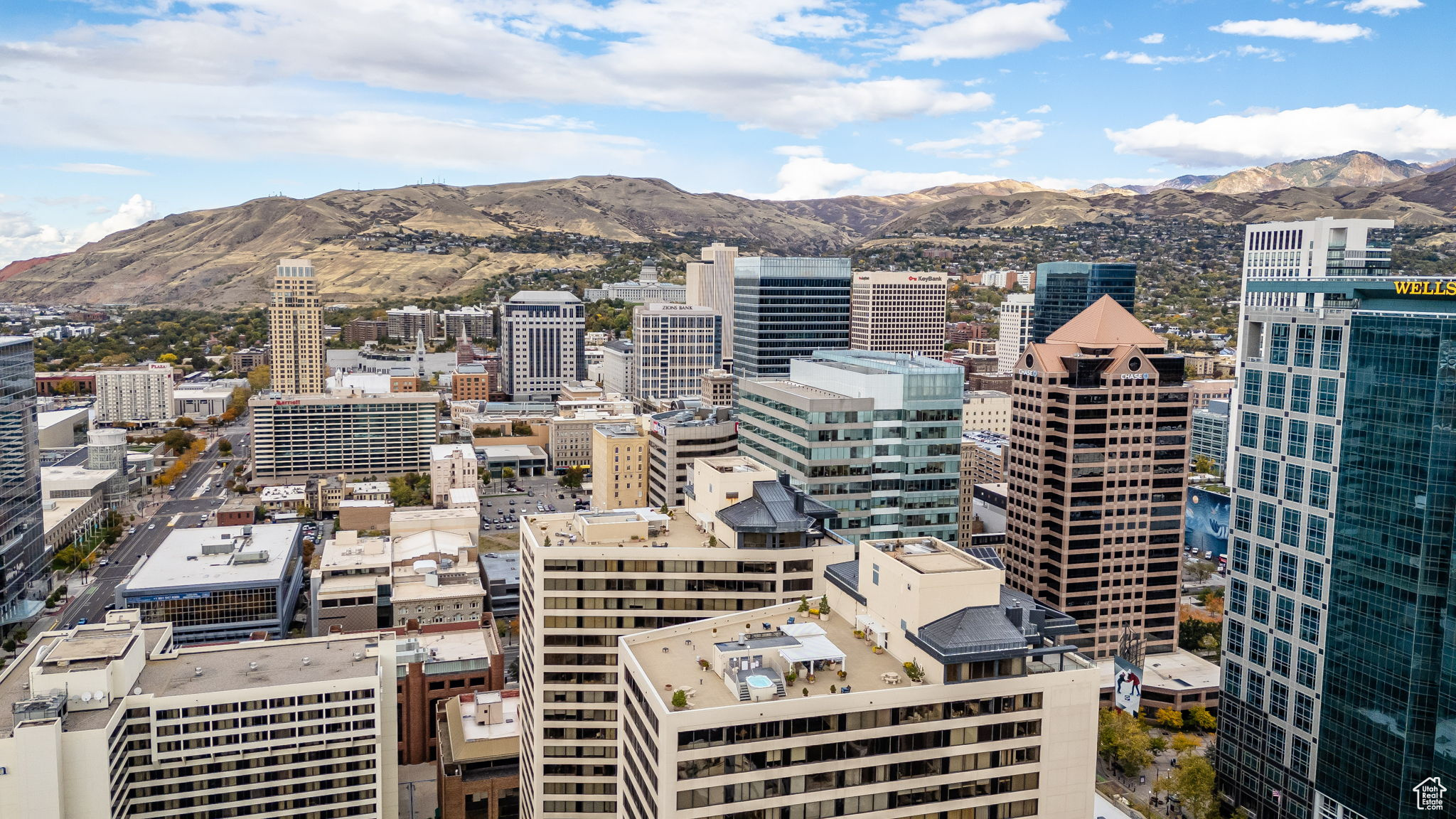 AMERICAN TOWERS - Residential