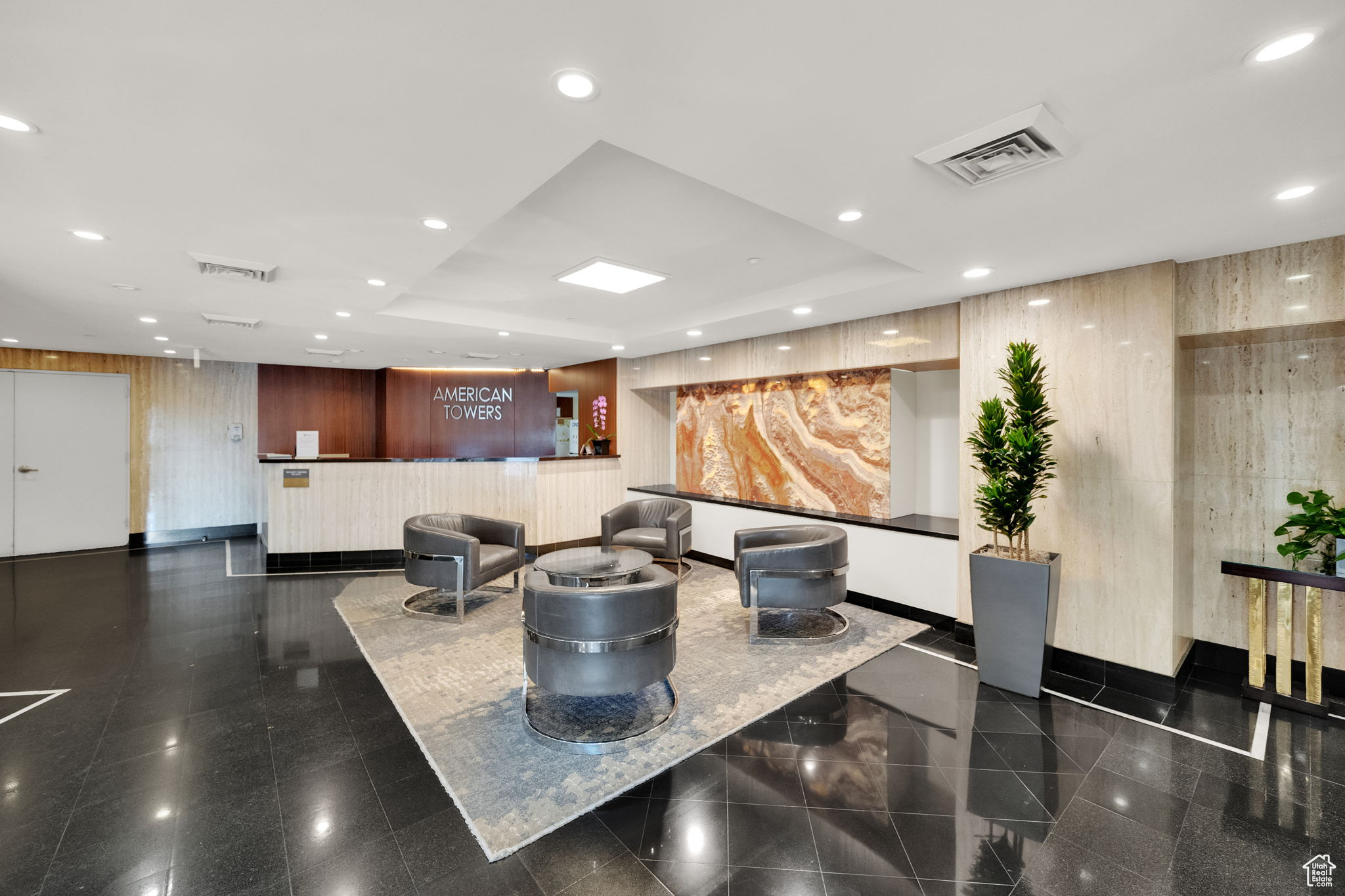 AMERICAN TOWERS - Residential