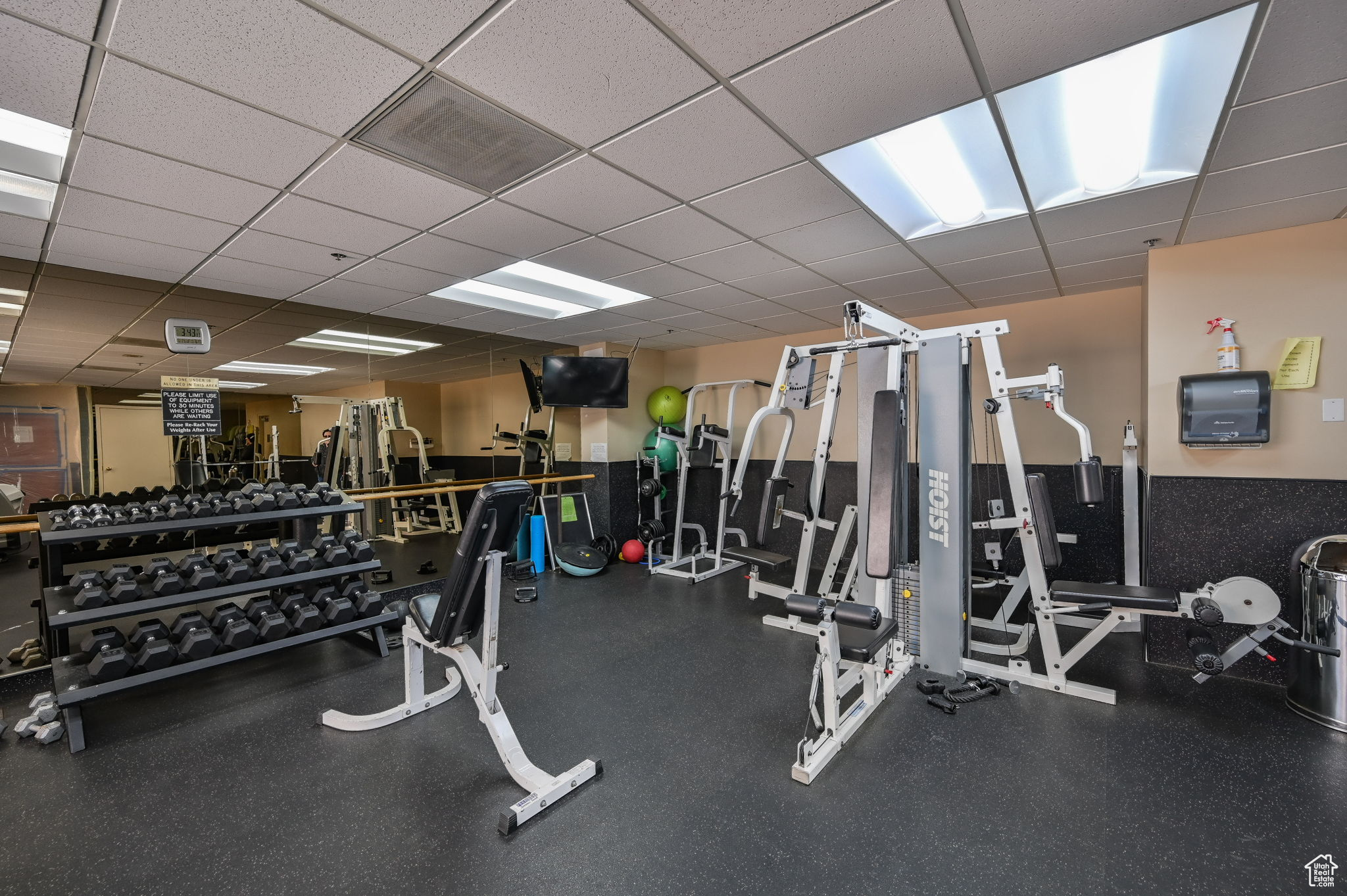 AMERICAN TOWERS - Residential