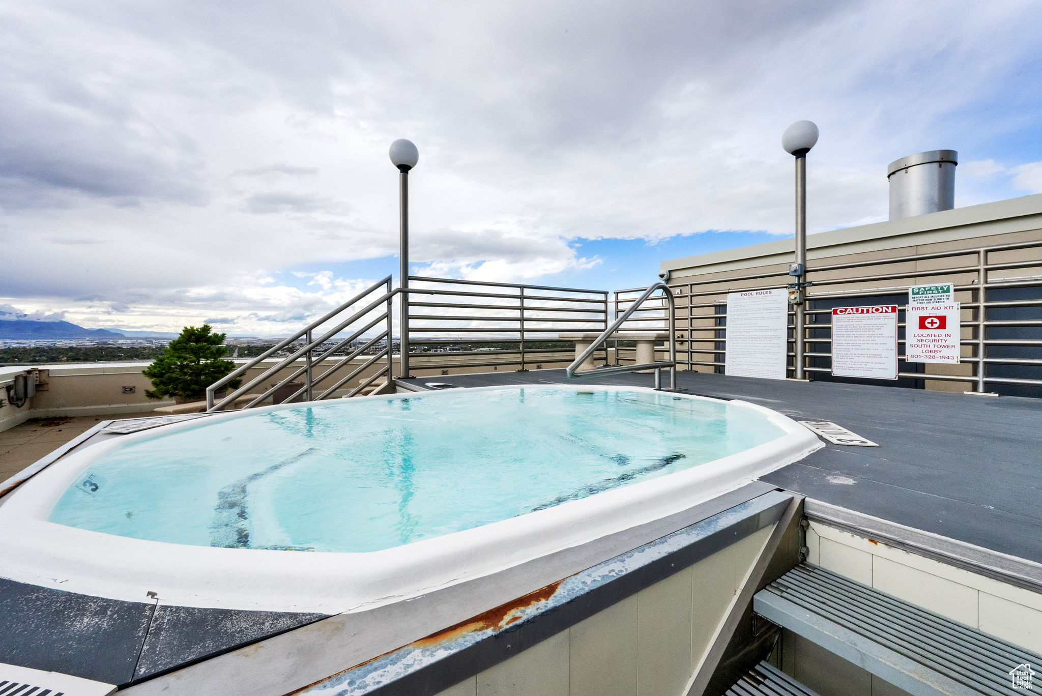 AMERICAN TOWERS - Residential