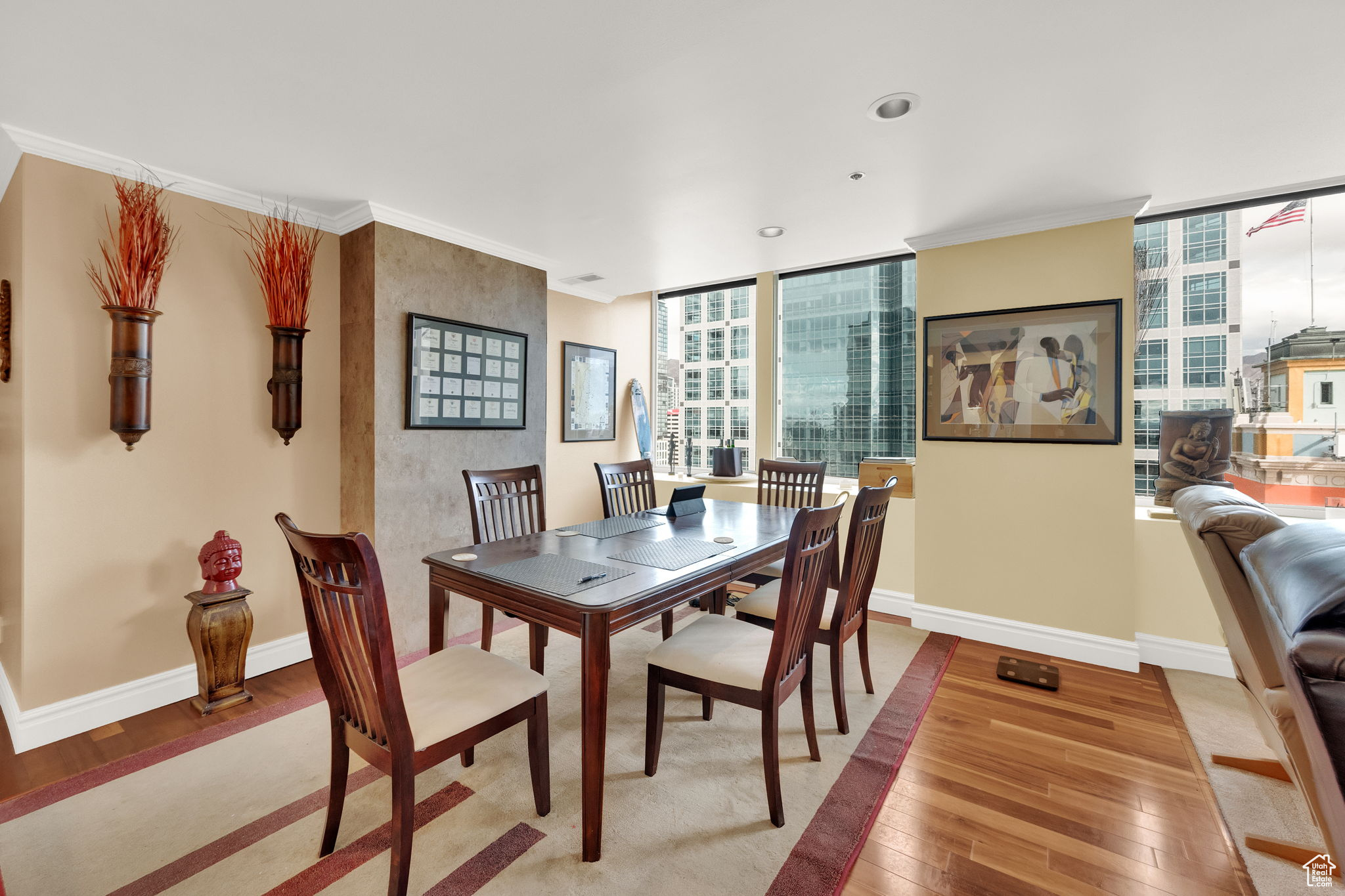 AMERICAN TOWERS - Residential