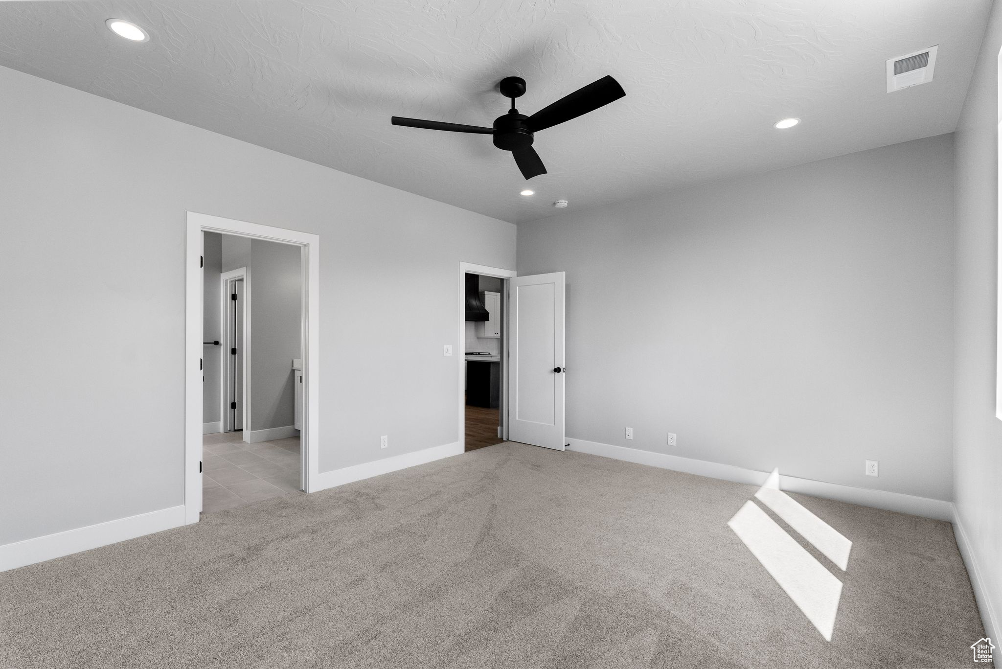 1068 E Coyote Crest Dr, Washington, Utah image 34