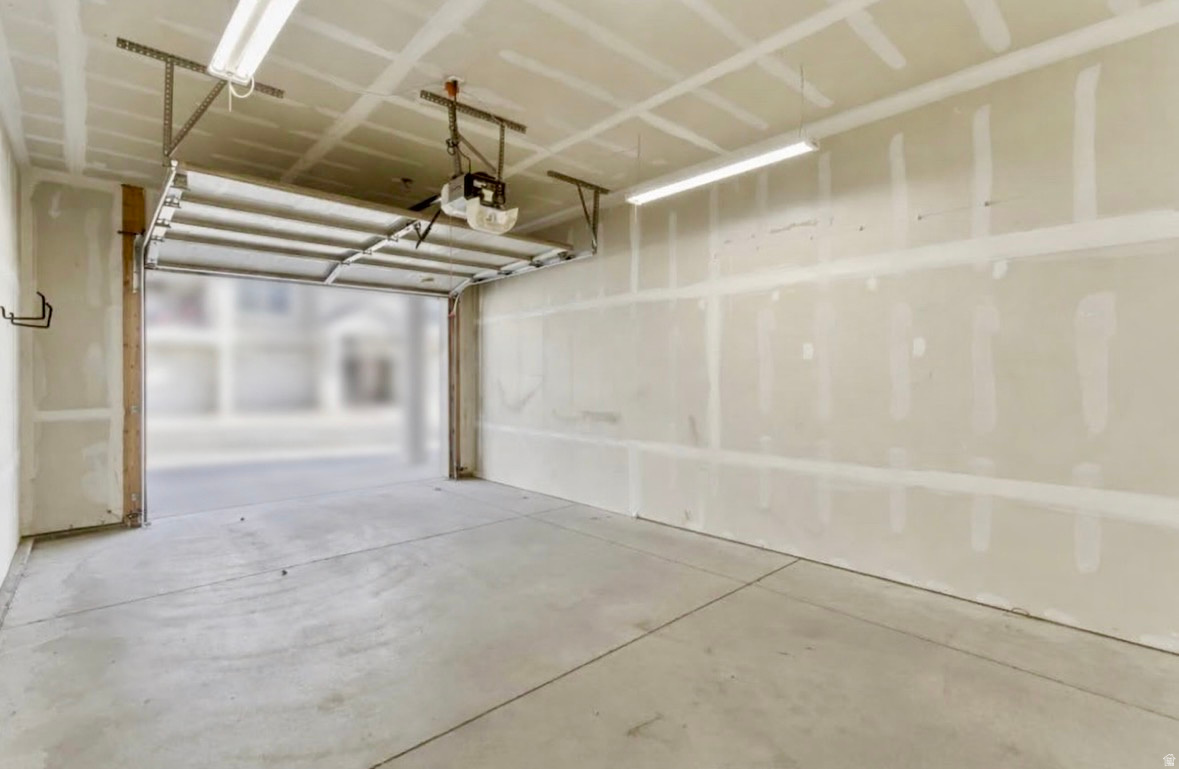 MOUNTAIN RIDGE - Residential