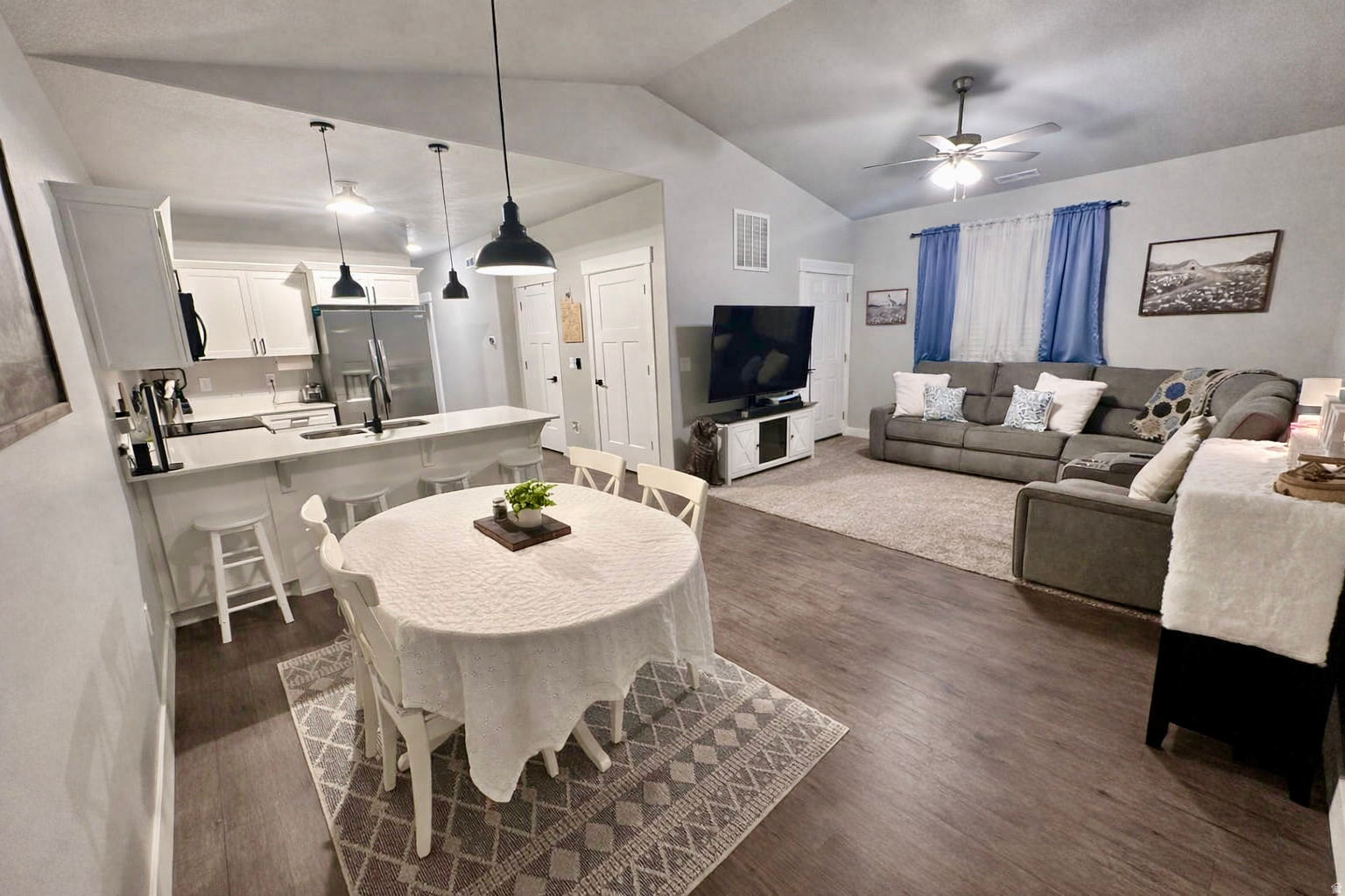 MOUNTAIN RIDGE - Residential