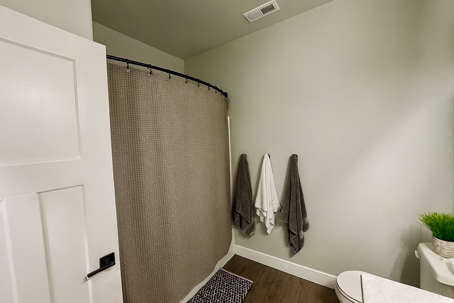 MOUNTAIN RIDGE - Residential