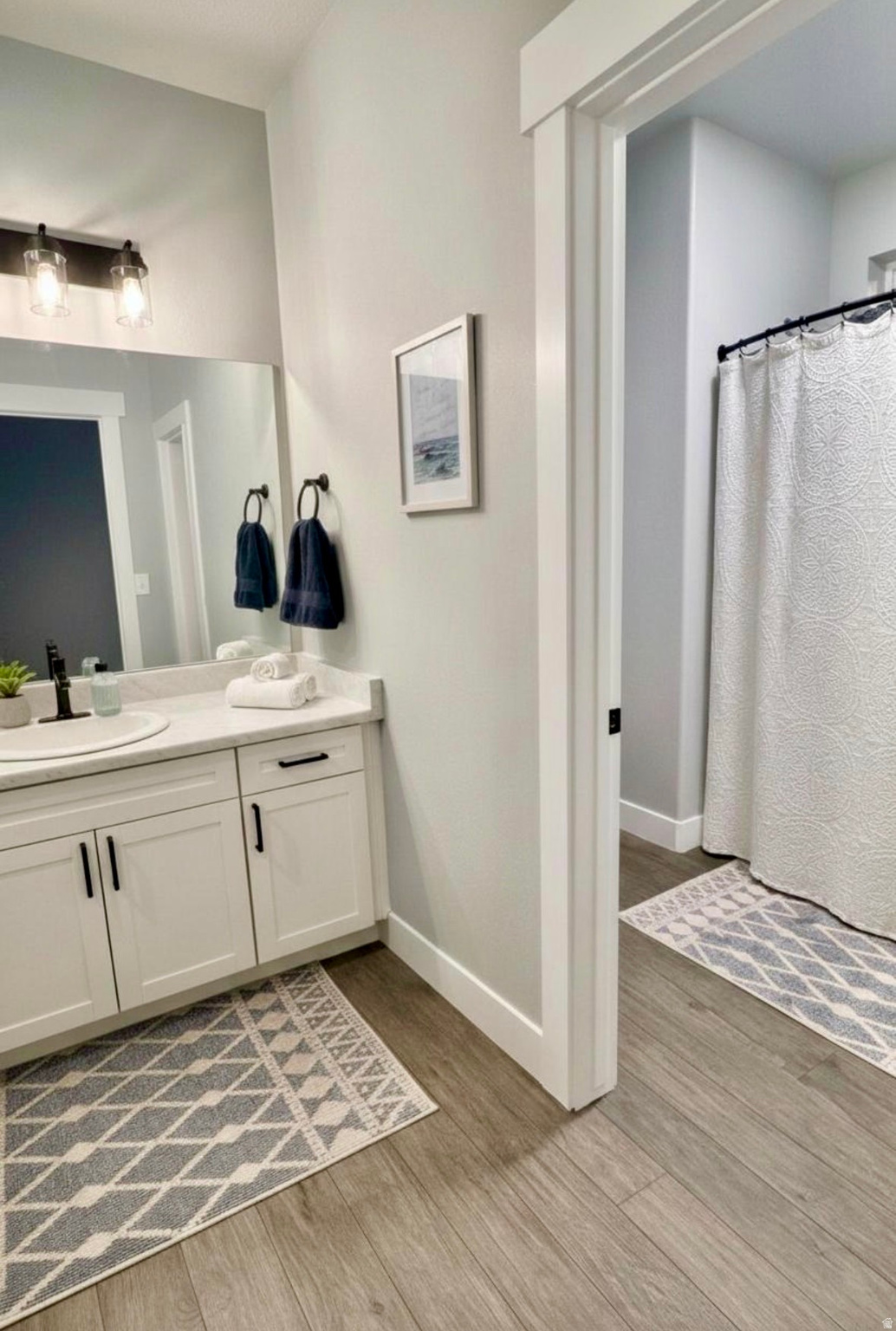 MOUNTAIN RIDGE - Residential