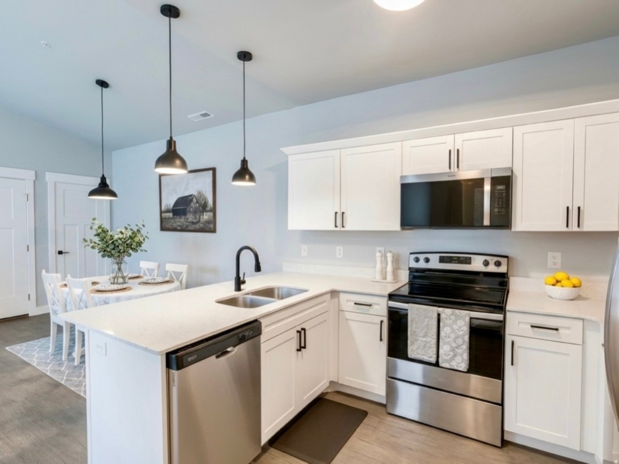 MOUNTAIN RIDGE - Residential