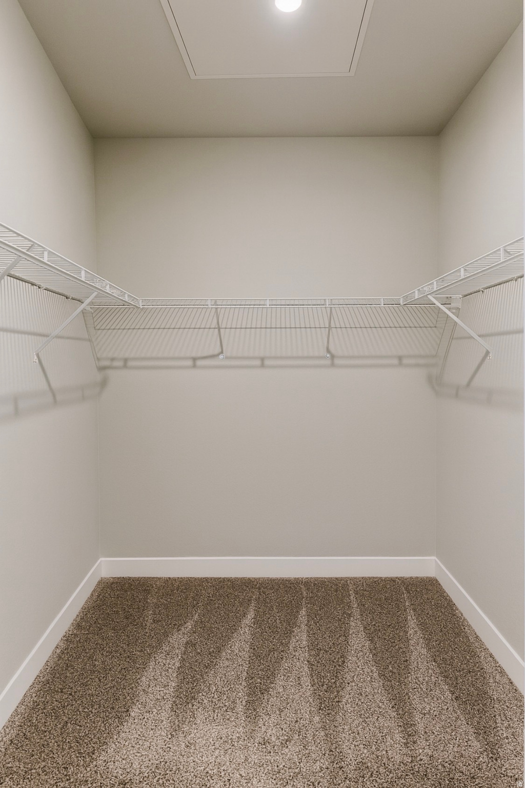 MOUNTAIN RIDGE - Residential