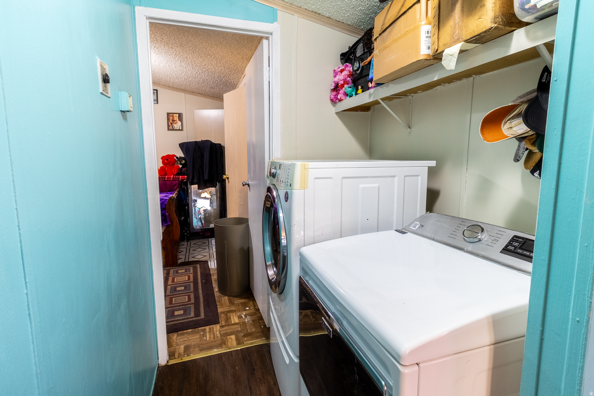 MOUNTAIN VIEW - Residential