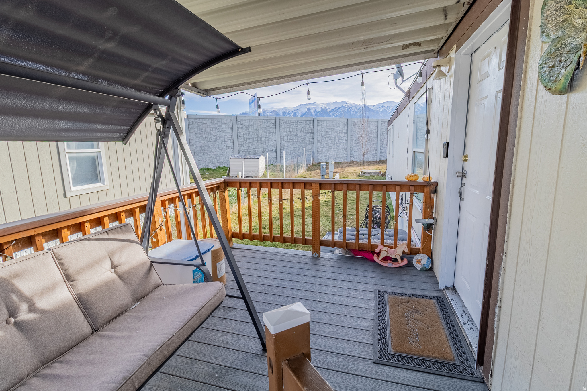 MOUNTAIN VIEW - Residential