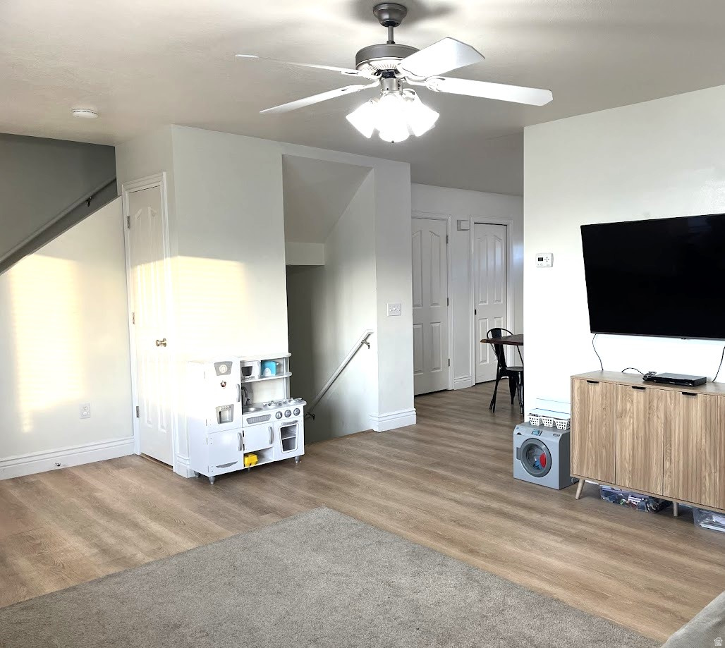 CASTLE VIEW MANOR - Residential