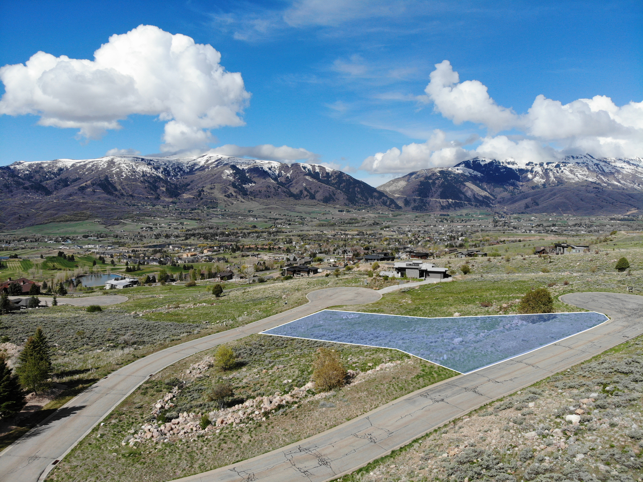 THE HIGHLANDS - Land