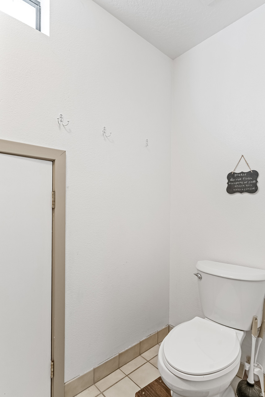 BLOOMINGTON COUNTRY CLUB 1 AMD & EXT - Residential