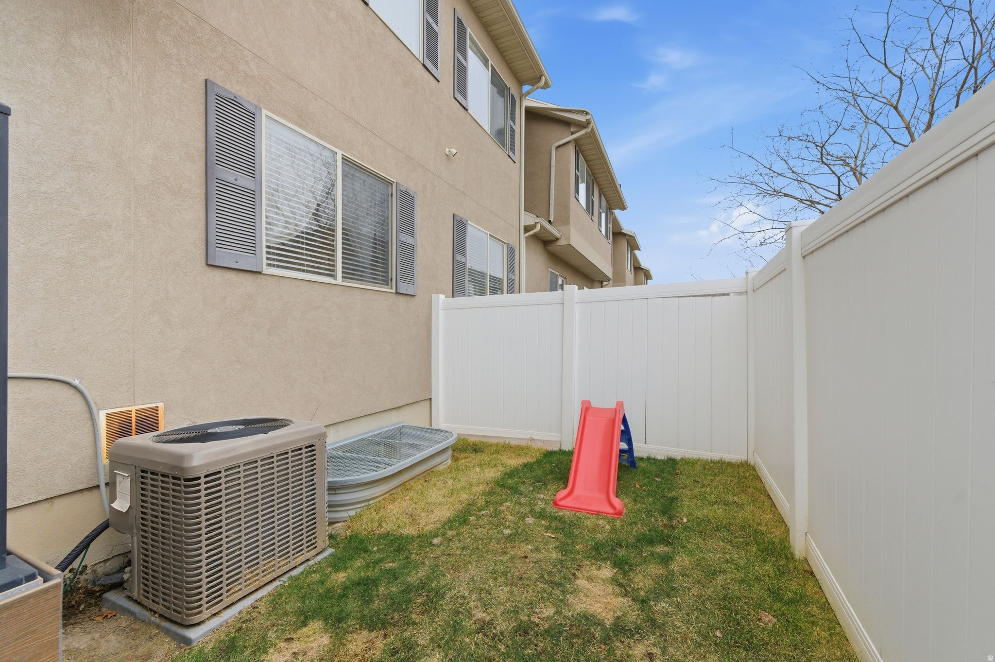 MADISON COVE - Residential